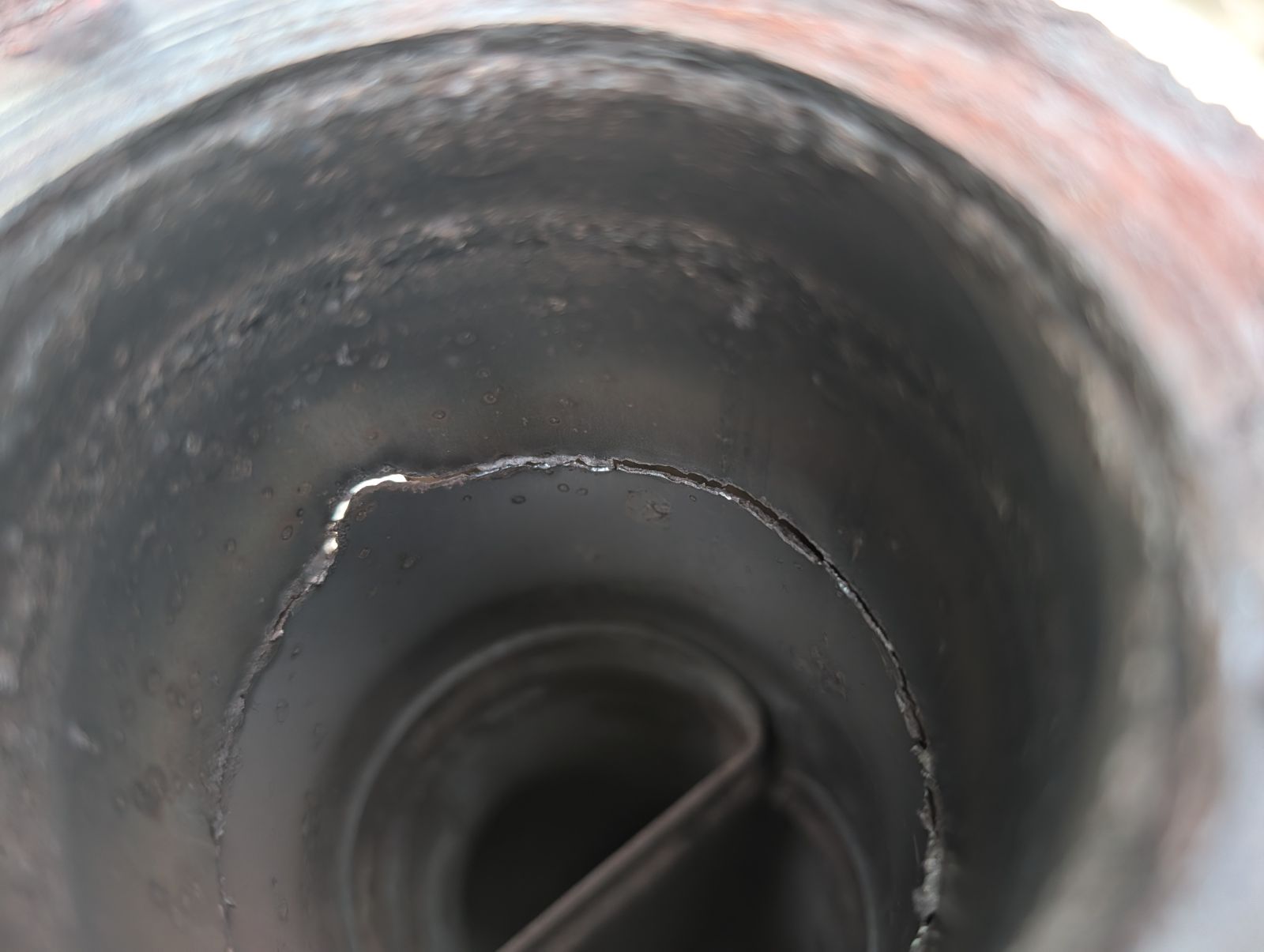 Y pipe exhaust leak 65% chance weldable.